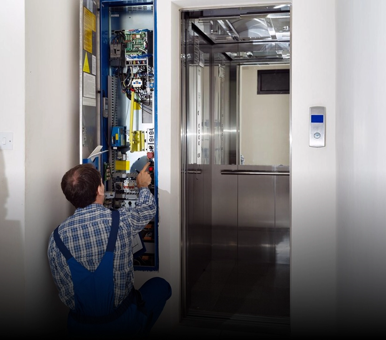 Elevator repair service Dubai